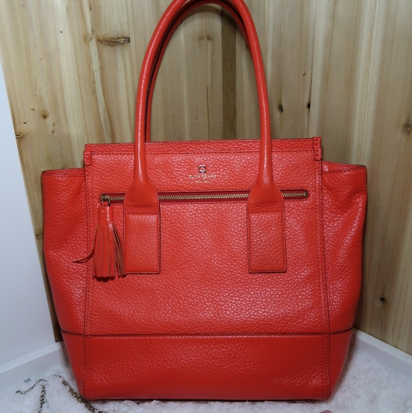 kate spade Handbags - Kate Spade Tote